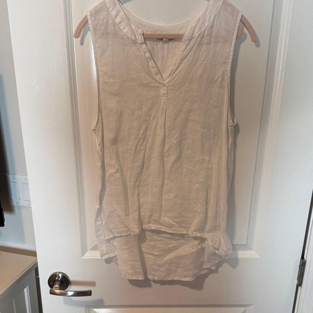 Sleeveless Split-Hem Linen Blouse - Cream